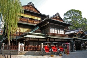 JR四国が松山市の「道後やや」を取得、JR四国ホテルズが運営し観光列車とのセットも検討